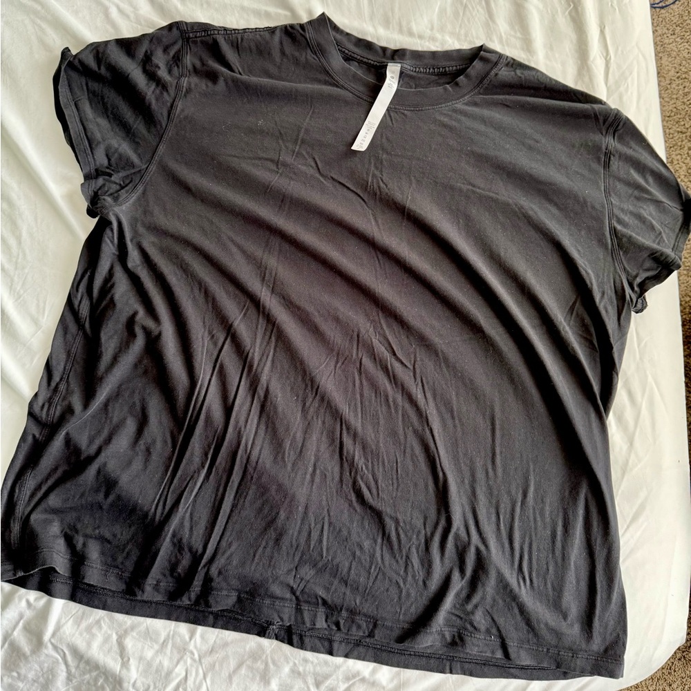 lululemon athletica Black Short Sleeve Tee
